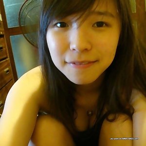 Chinese teen cutie's kinky nude..